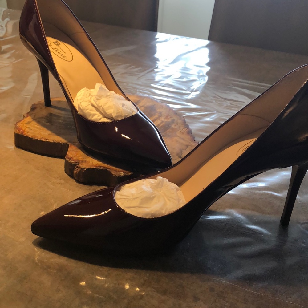 Browns Couture pumps in burgundy